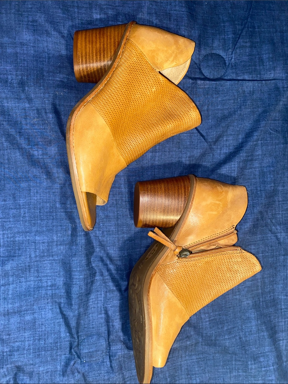 Sofft Mustard Tan Open Heel Ankle Booties